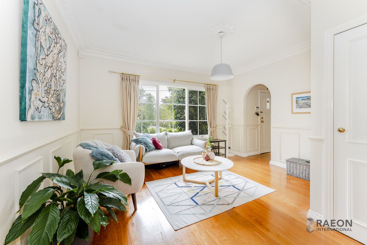 4 Benbrook Avenue, Mont Albert North