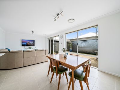 43 Sawooth Bend, Banksia Grove