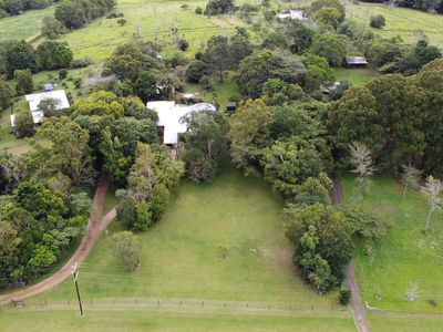 2 Lindsay Road, Malanda