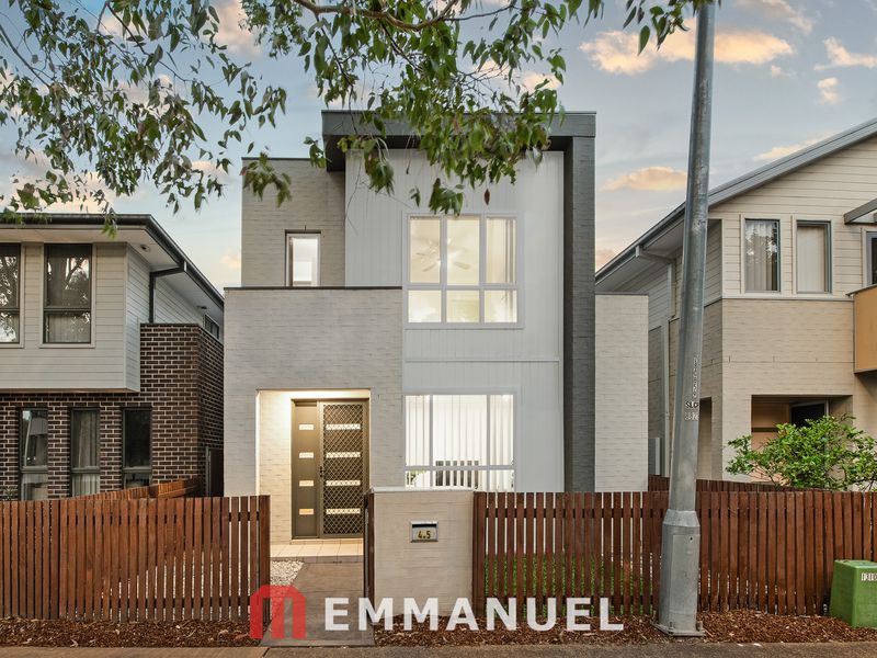 45 Caddies Boulevard, Rouse Hill