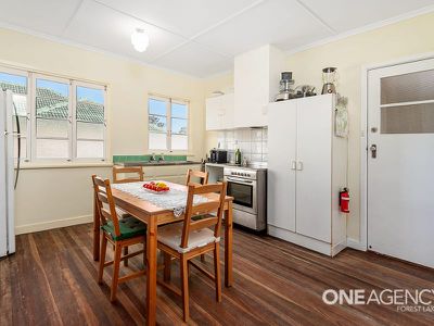 32 Willow St, Inala