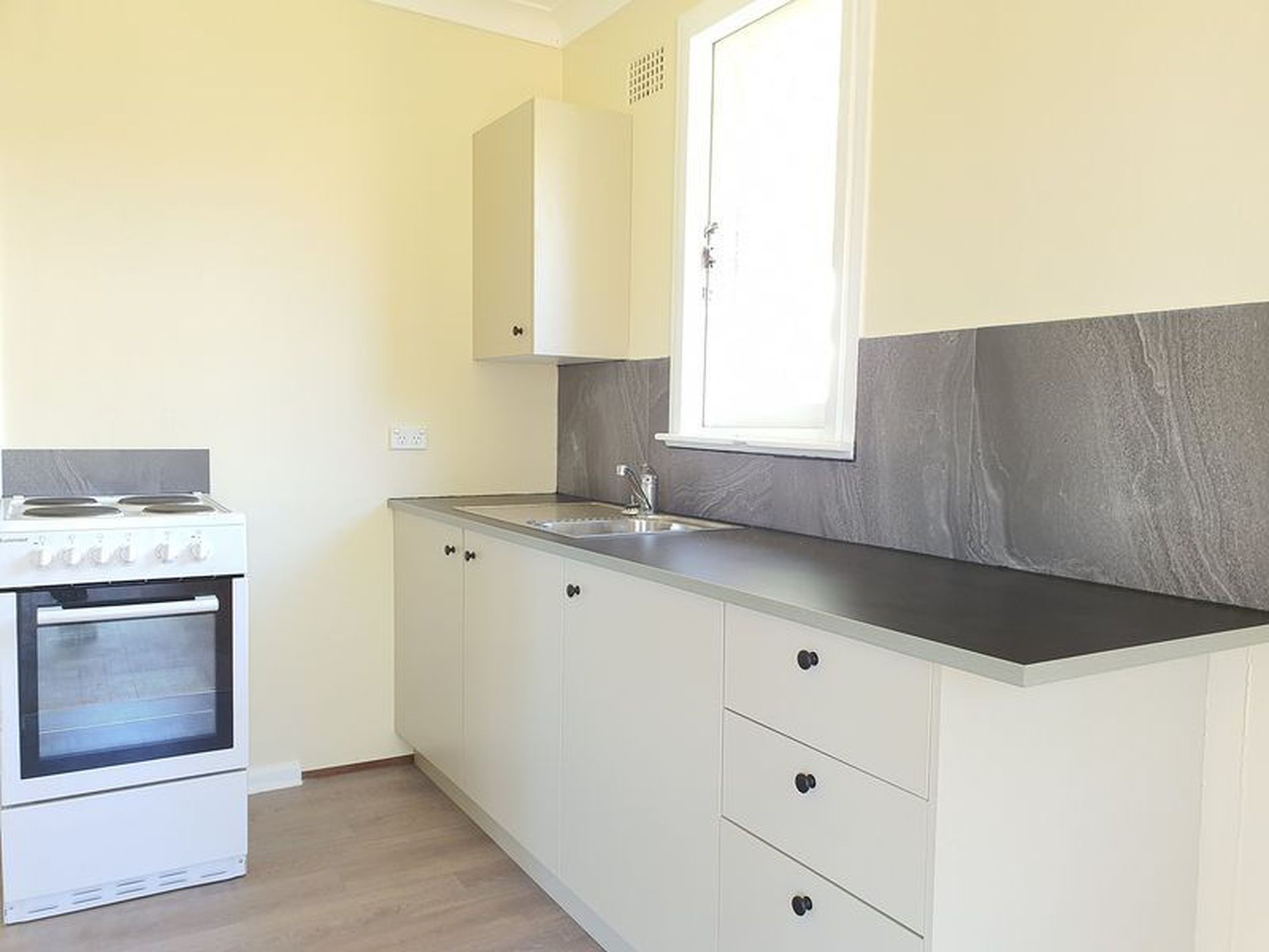 38 Reliance Crescent, Willmot Stockton Grange