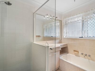 94 Passerine Drive, Rochedale South