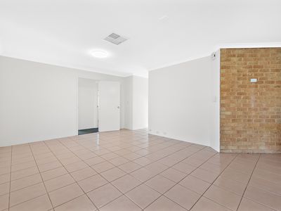 122 Glencoe Loop, Kinross
