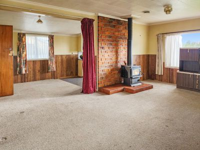 16 Leader Street, Riverton