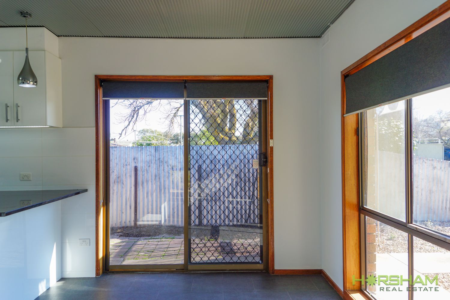1 / 4 Searle Street, Horsham