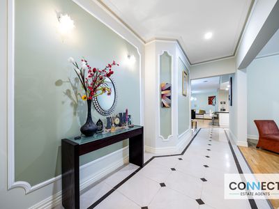 33 Champagne Grove, Narre Warren South