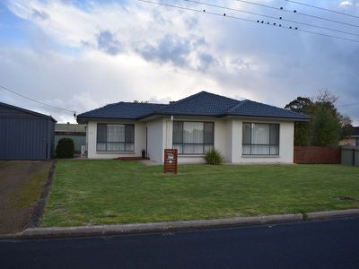 27 Second street, Millicent