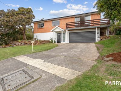 11 Cooper Crescent, Riverside