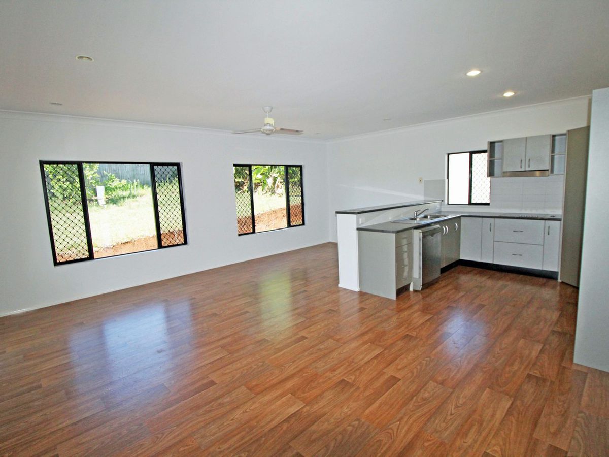 40 Storer St, Atherton