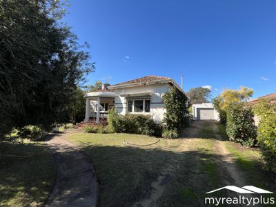 128 Robert Street, Como