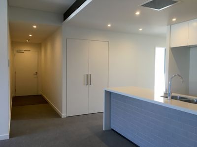 5702 / 148 Ross Street, Forest Lodge