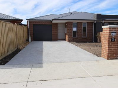 1 / 48 Rollins Road, Bell Post Hill