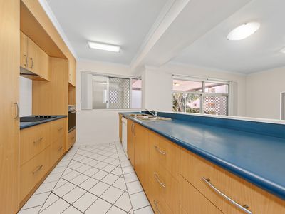 4 / 115 Berry Street, Spring Hill
