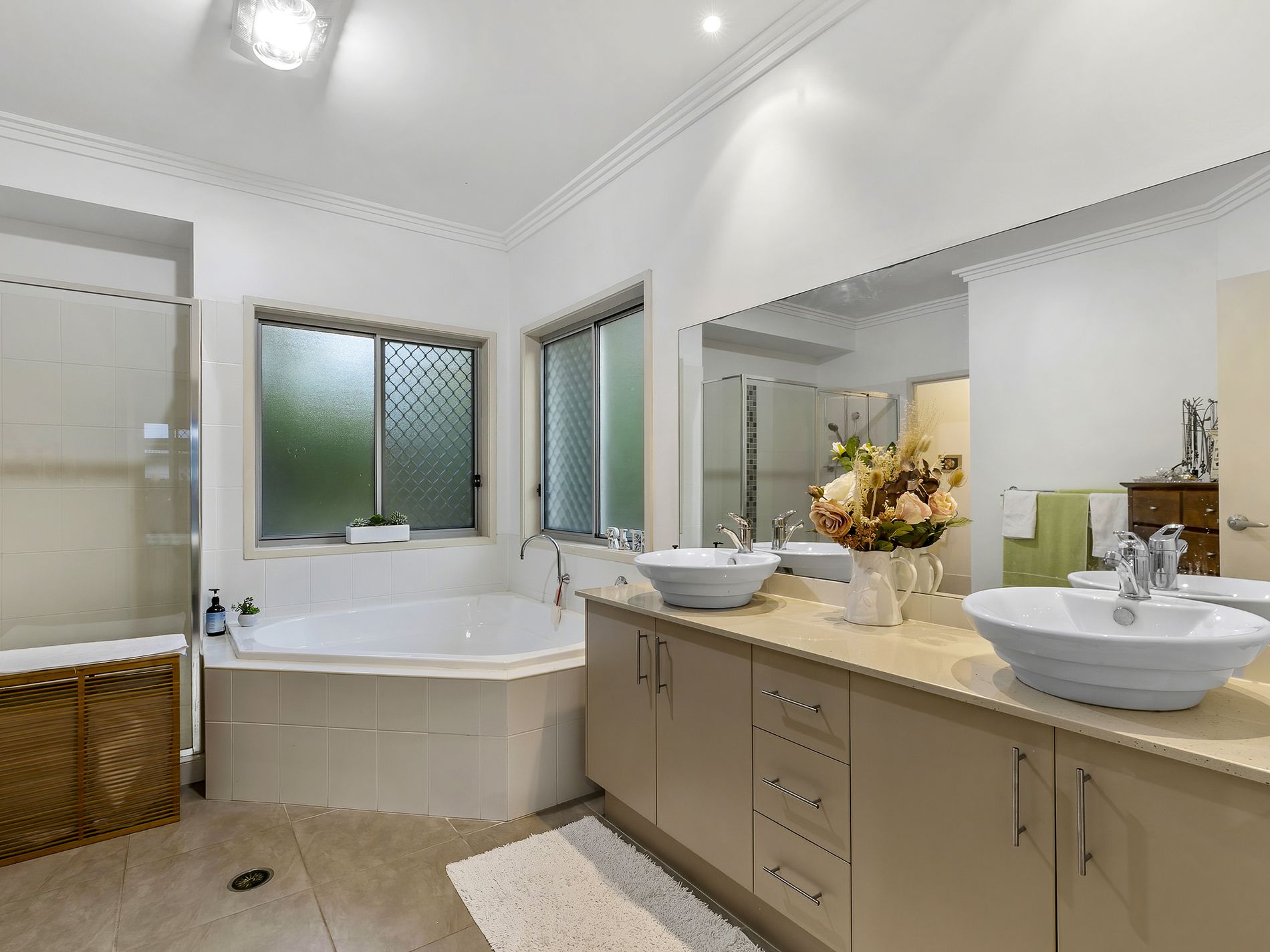 20 Dornoch Way, Peregian Springs
