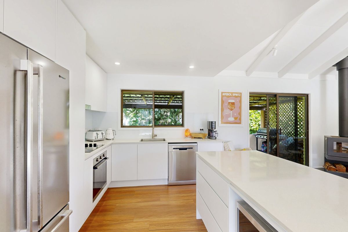 4 Foedera Crescent, Tewantin