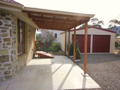 2 Crooked Tree Court, Nicholls Rivulet