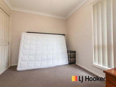 12 / 5 John Brass Place, Dubbo