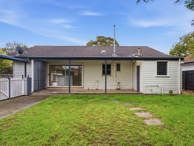 24 Turnbull Street, Sale