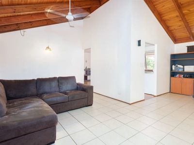18 Min Min Court, Durack