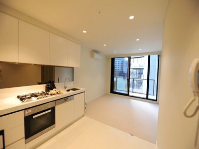 1002 / 4 Daly Street, South Yarra