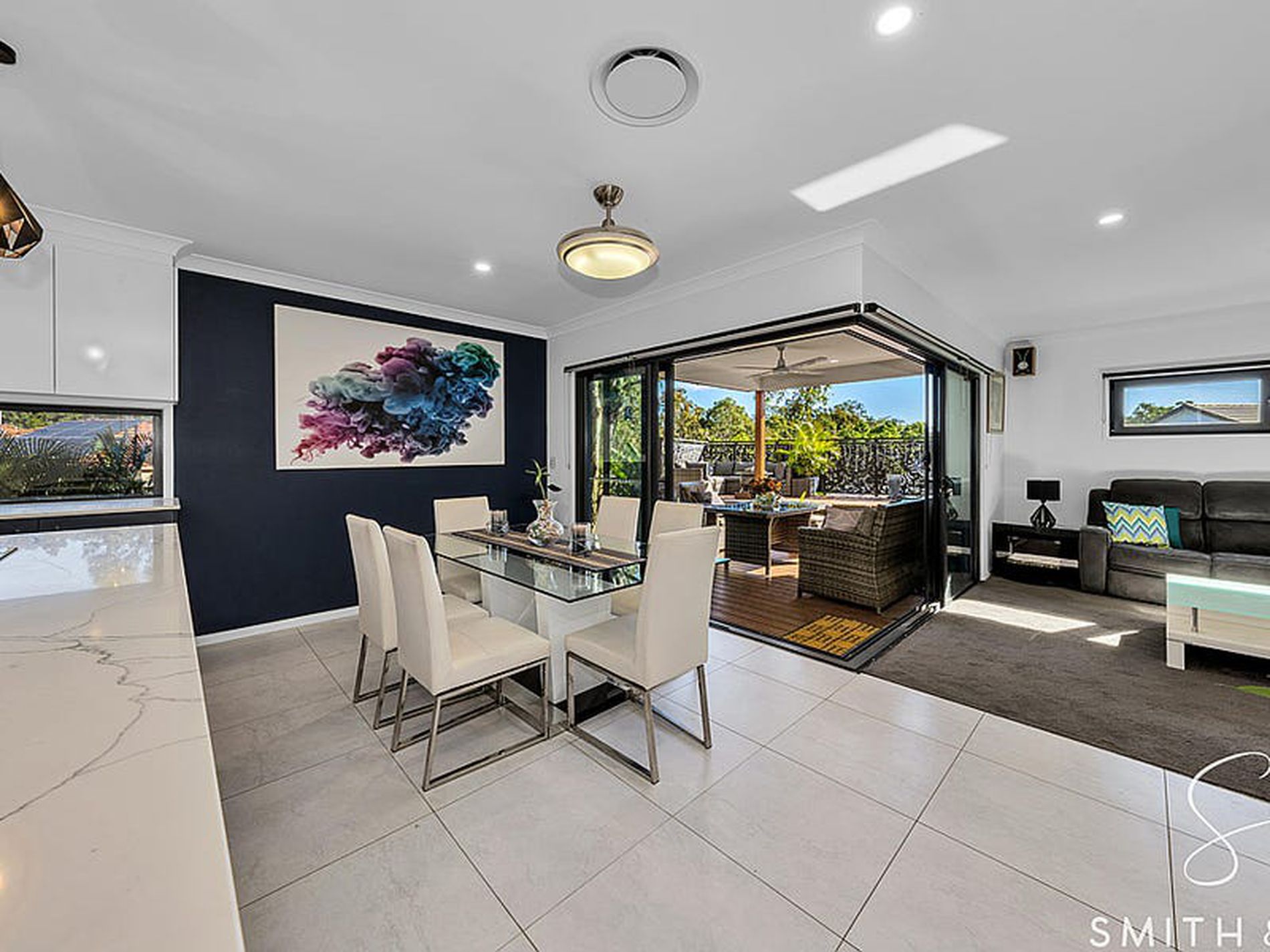 22 Mizen Place, Holland Park West
