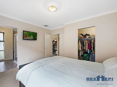 5 Fieldstone Crescent, Cranbourne North