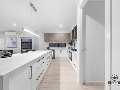 50 Parkrise Boulevard, Clyde North