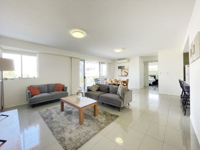 5 / 104-106 CENTRAL LANE, Gladstone Central