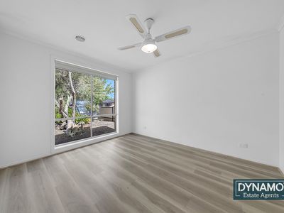 8 Wick Close, Craigieburn