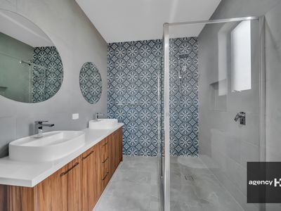 28 Art Deco Drive, Deanside