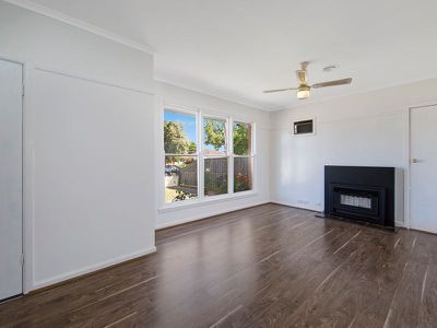 1 / 29 Hughes Crescent, Dandenong North