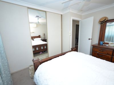 7 Cobden Place, Parkes
