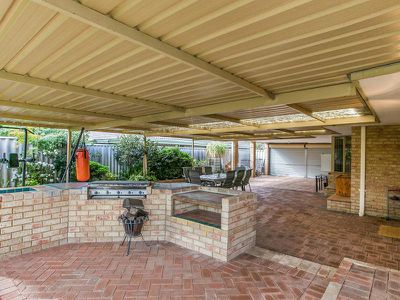 41 Redheart Drive, Thornlie