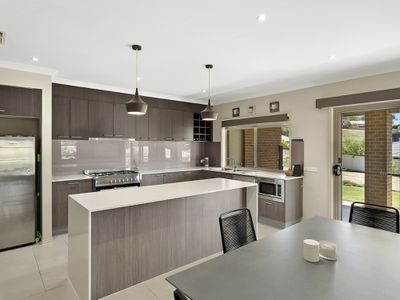 5 LIGHTWOOD AVENUE, Seymour