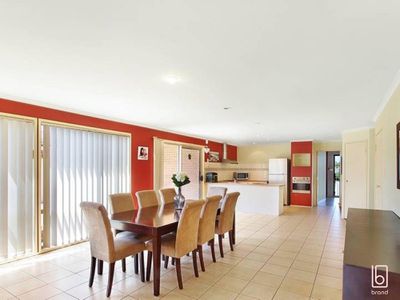 17 Lenola Crescent, Blue Haven