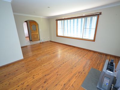 83 High Street, Parkes