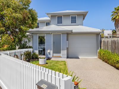 19 Russell Place, Williamstown