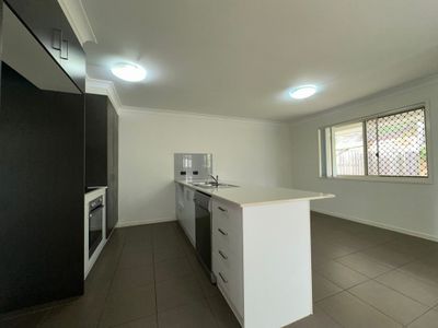 2 / 28 Velox Circuit, Upper Coomera