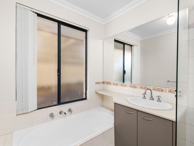 47 Turner Parkway, Carramar