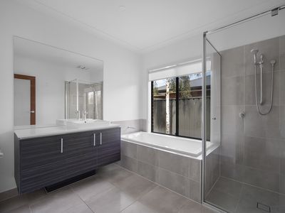 5 Isdell Street, Tarneit