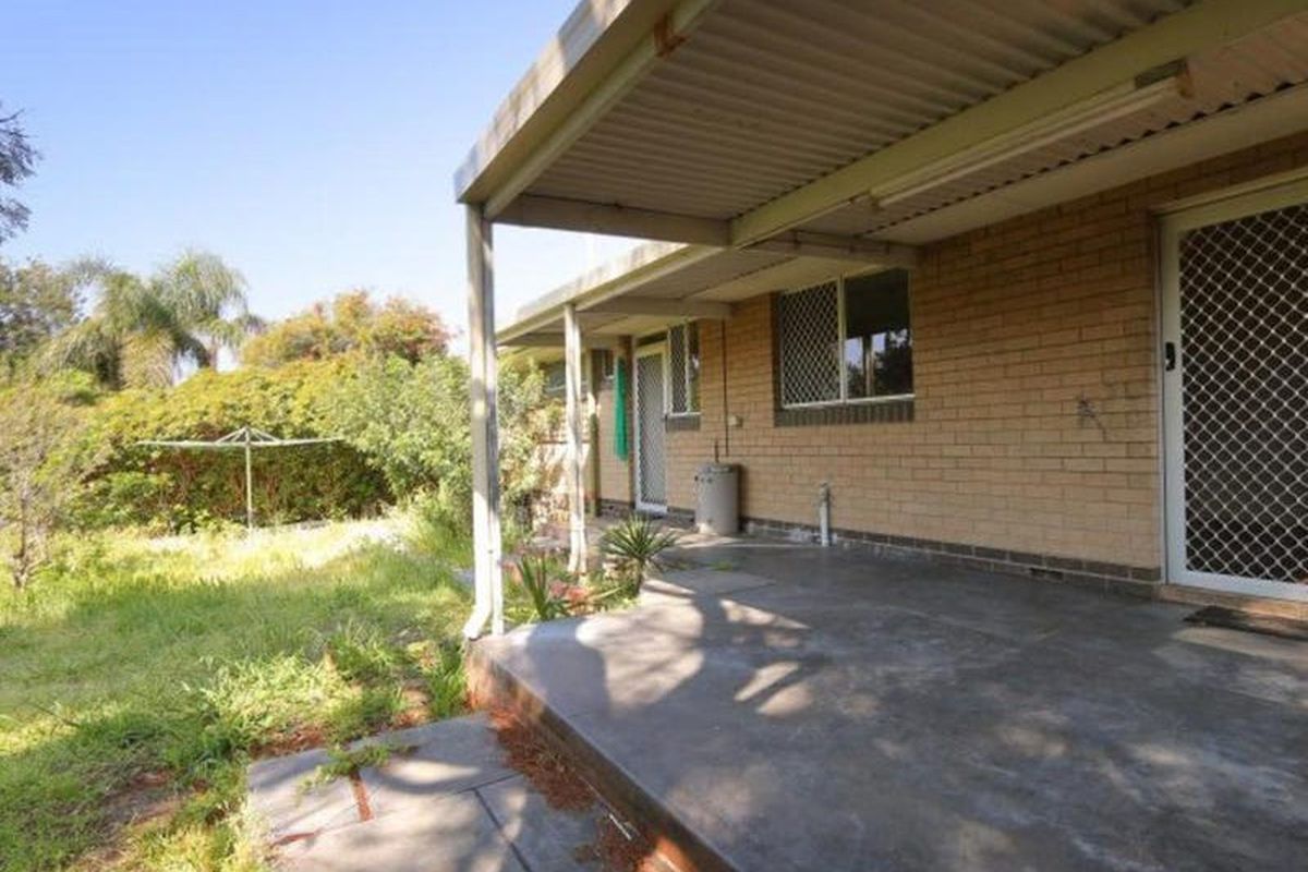 615 Beach Road, Warwick