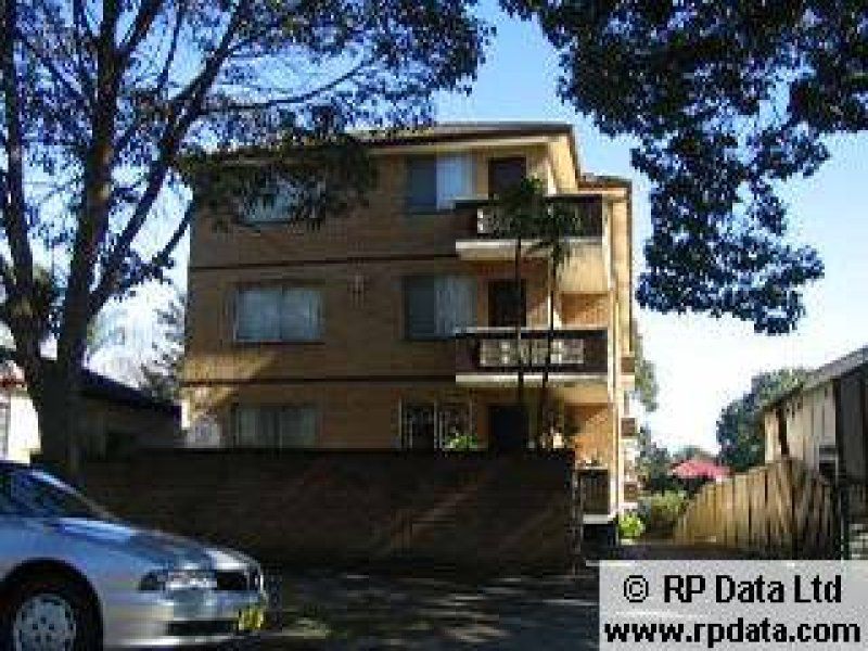 4 / 52 Sixth Avenue, Campsie
