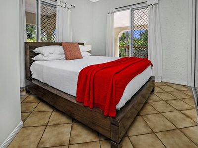 41 Satellite Street, Clifton Beach
