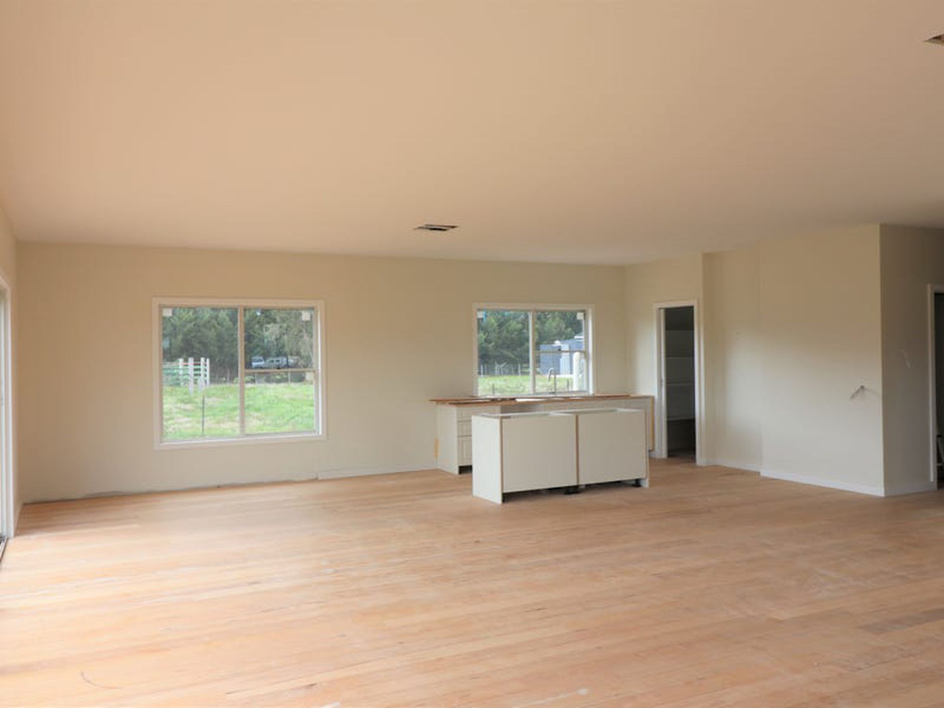 12 Farrah Place, Avenel