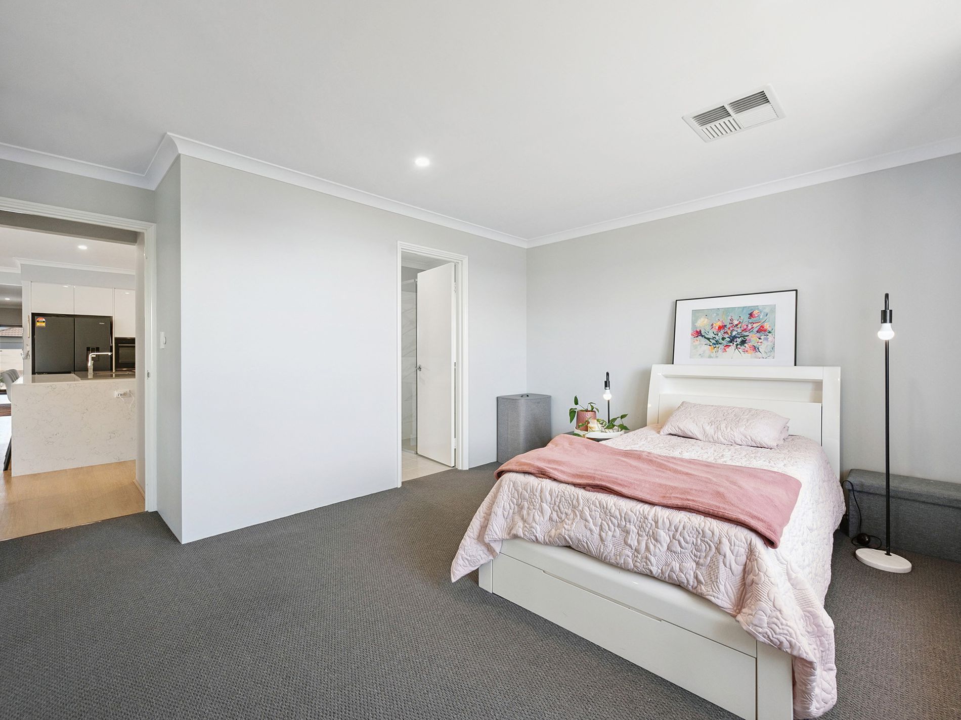 18 Lancaster Loop, Piara Waters