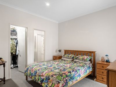 57 Eastwall Parkway, Butler