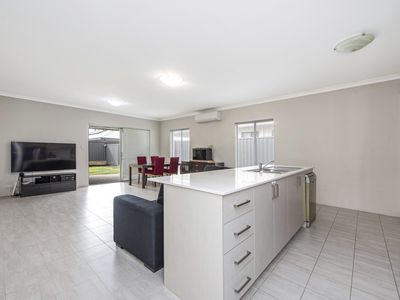 8 Athens Road, Wellard