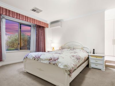 35 Hatherley Parade, Winthrop