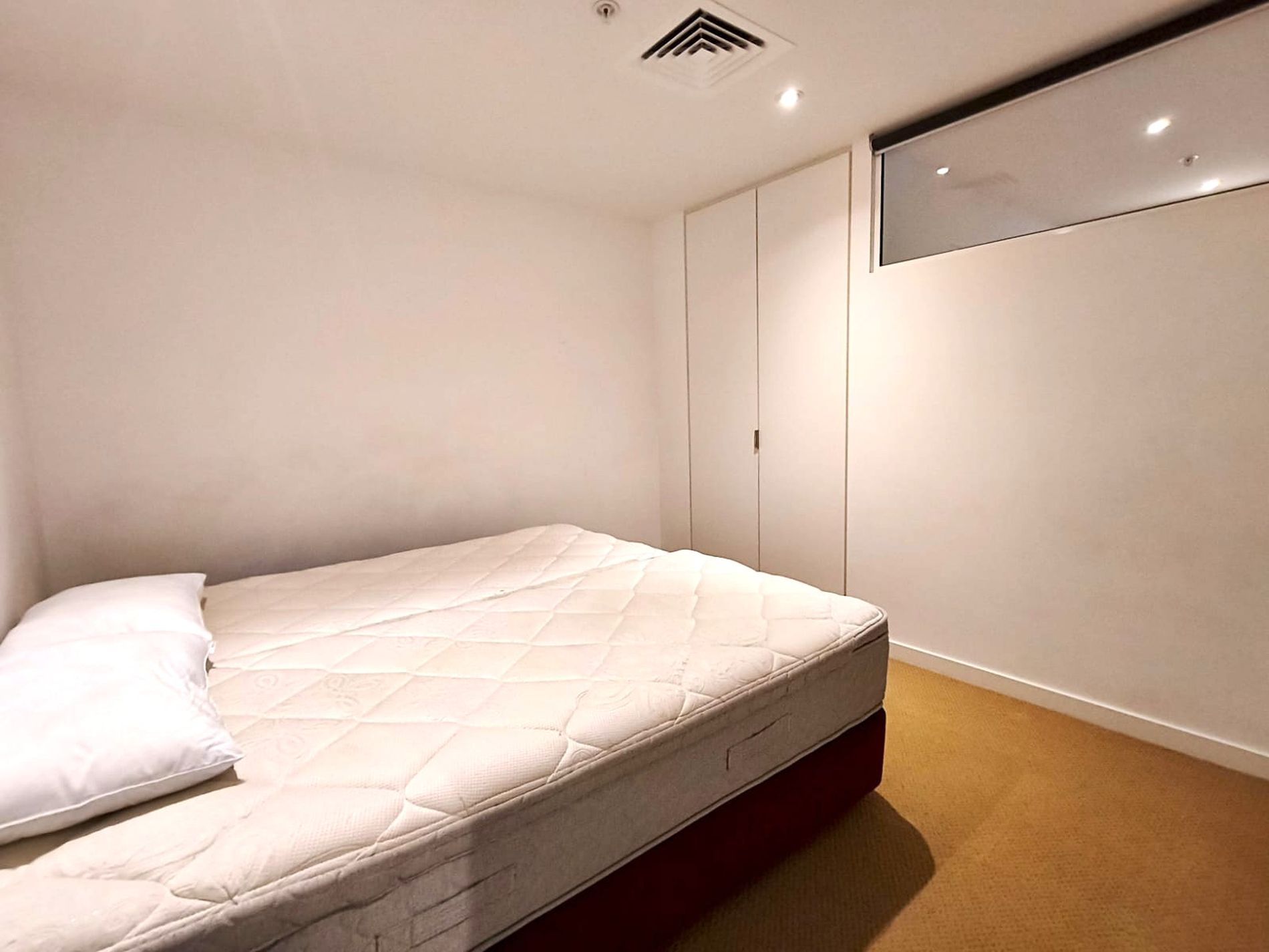 1018 / 555 Swanston Street, Carlton